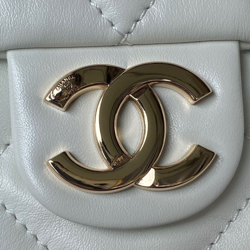 Ch**el shopping bags